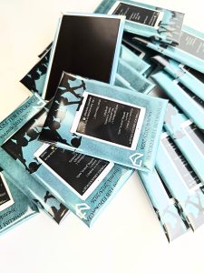 Personalizowane magnesy na zamówienie 78x53 mm dla uczniów technikum z logo szkoły