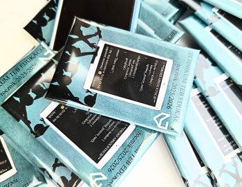 Personalizowane magnesy na zamówienie 78x53 mm dla uczniów technikum z logo szkoły