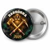 Przypinka Barbórka Godło Górnicze: przypinka na Barbórkę z napisem BARBÓRKA oraz polem rok (np. 2026) – przód i aluminiowy tył z agrafką
