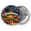 Przypinka Barbórka Lampa i Jodła: przypinka na Barbórkę z napisem BARBÓRKA oraz polem rok (np. 2026) – przód i aluminiowy tył z agrafką
