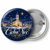 Przypinka Cicha Noc Kościółek: przypinka na Boże Narodzenie z napisem Cicha Noc – przód i aluminiowy tył z agrafką