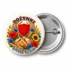 Przypinka Dożynki Chleb i Herb: kolorowa przypinka na dożynki z napisem DOŻYNKI oraz polem gmina (np. Gmina Kosów) – przód i aluminiowy tył z agrafką