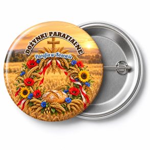 Przypinka Dożynki Parafialne: kolorowa przypinka na dożynki z napisem DOŻYNKI PARAFIALNE oraz polem parafia (np. Parafia w Kosowie) – przód i aluminiowy tył z agrafką