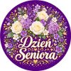 Wzór: Przypinka Dzień Seniora na Fioletowym Tle – pastelowa grafika z napisem Dzień Seniora