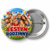 Przypinka Festyn Rodzinny Wesoły: kolorowa przypinka na zjazd rodzinny z napisem FESTYN RODZINNY – przód i aluminiowy tył z agrafką