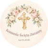 Wzór przypinki komunijnej: złoty krzyż z różańcem pod łukiem z pudrowych róż, napis Komunia Święta Zuzanny