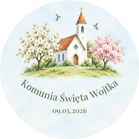 Wzór przypinki komunijnej: biały kościółek z wieżą wśród kwitnących drzew, napis Komunia Święta Wojtka