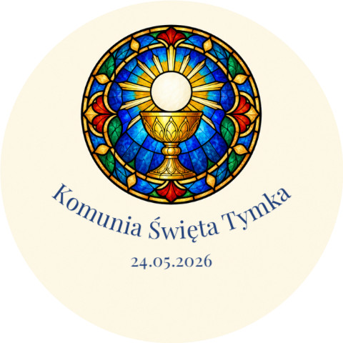 Wzór przypinki komunijnej: złoty kielich z hostią w kolorowym witrażu, napis Komunia Święta Tymka