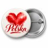 Przypinka Polska Czerwone Serce: przypinka na 11 Listopada z napisem Polska – przód i aluminiowy tył z agrafką