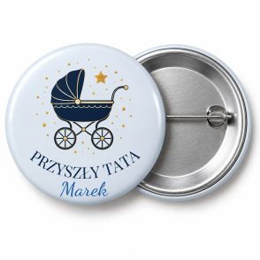 Przypinka Przyszły Tata: kolorowa przypinka na baby shower z napisem PRZYSZŁY TATA oraz polem imię (np. Marek) – przód i aluminiowy tył z agrafką