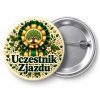 Przypinka Uczestnik Zjazdu Rodzinnego: kolorowa przypinka na zjazd rodzinny z napisem Uczestnik Zjazdu – przód i aluminiowy tył z agrafką