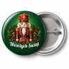 Przypinka Wesołych Świąt Dziadek do Orzechów: przypinka na Boże Narodzenie z napisem Wesołych Świąt – przód i aluminiowy tył z agrafką