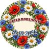 Wzór: Przypinka Zjazd Rodzinny Kwiaty – napis ZJAZD RODZINNY i pole data na pastelowym tle